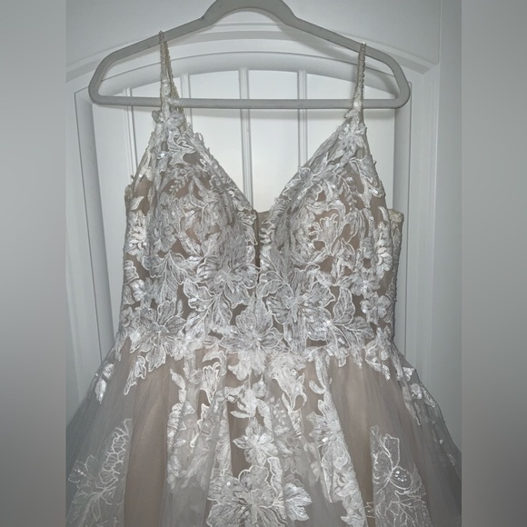 Wedding Dress- worn once - Picture 8 of 15